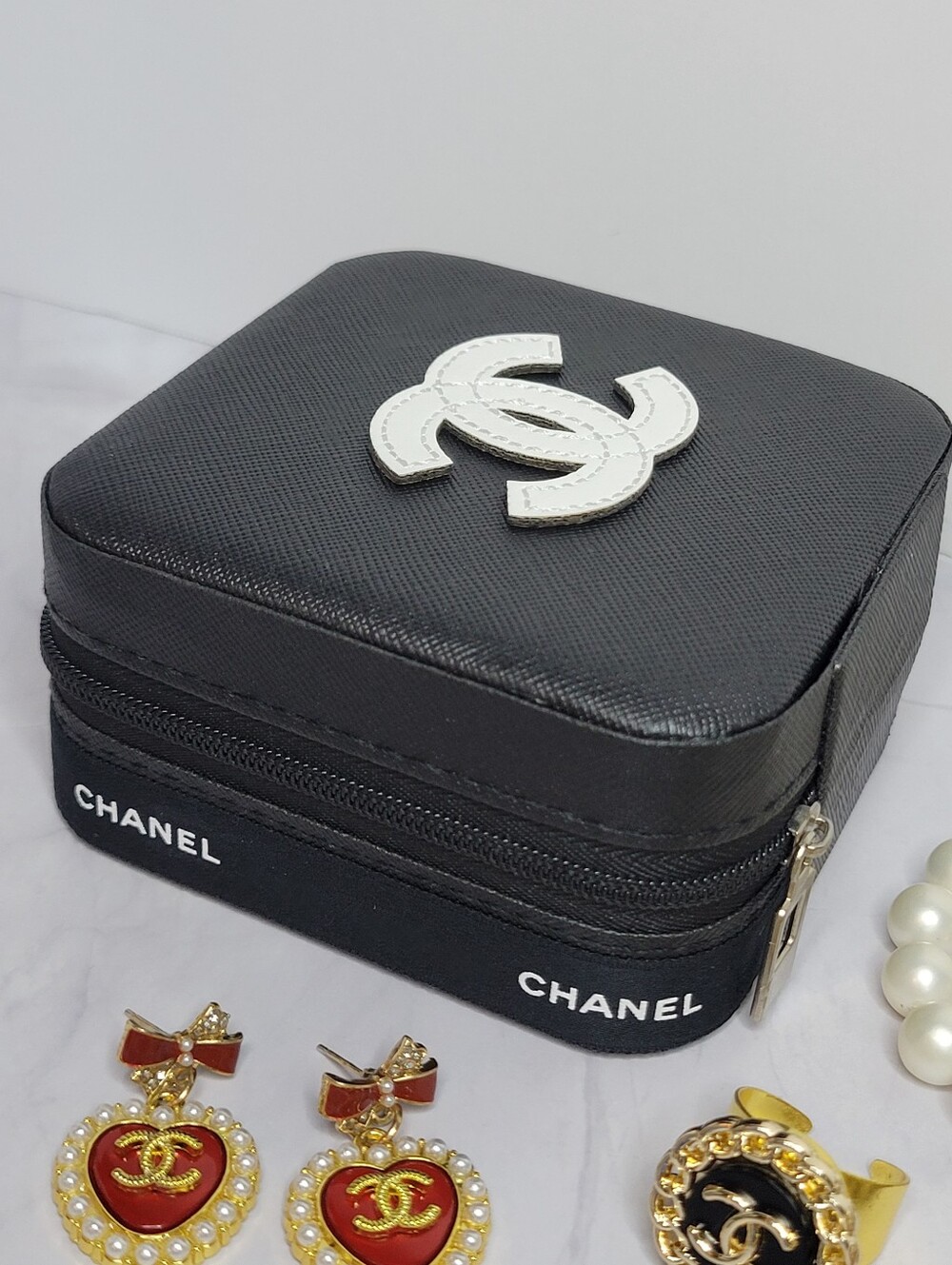 CHANEL ribbon Embellished PU Leather Jewelry Box - Picture 6 of 9
